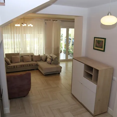 Artino Villa *