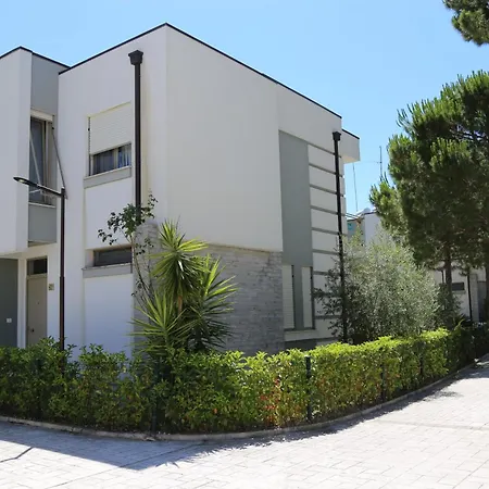 Artino Villa Durres